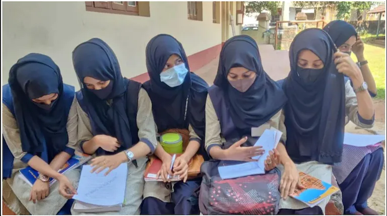 Muslims girls in Hijab