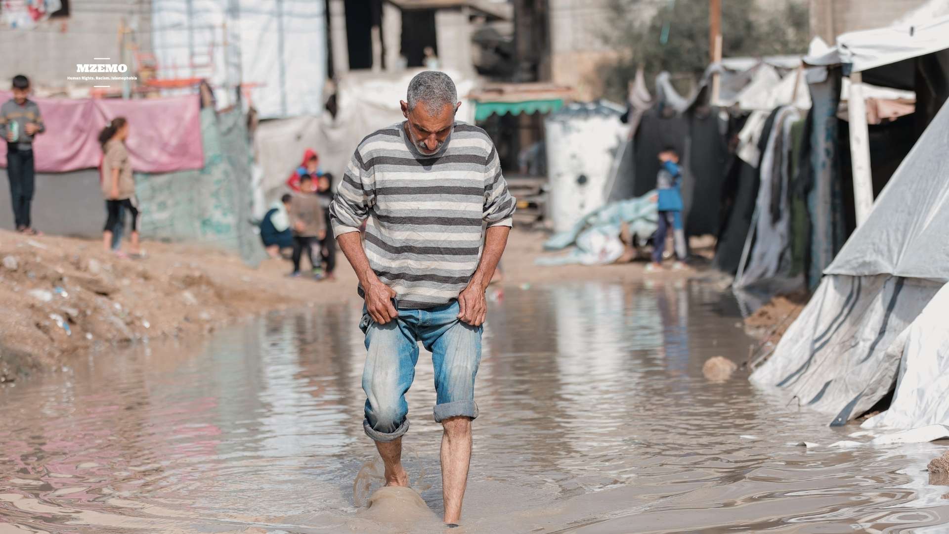 Life-Inside-Gazas-Tents